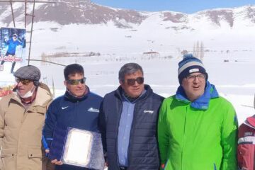 سرمربی تیم اسکی جمهوری اسلامی :لرستان می تواند قطب جدید اسکی ایران شود /میزبانی شایسته الیگودرز در  اسکی بین المللی صحرانوردی