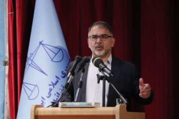 استاندار لرستان : امنیت حاکم بر فضای استان لرستان قابل تقدیر است