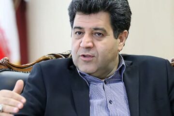 رئیس اتاق بازرگانی ایران درتوئیتی نوشت:برکناری خود را تکذیب می کنم،گویا خبرگزاری ایرنا هک شده است!