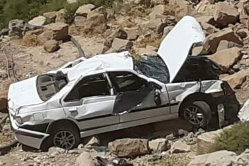 سقوط خودرو به دره آبشار نوژیان لرستان وفوت یک گردشگر