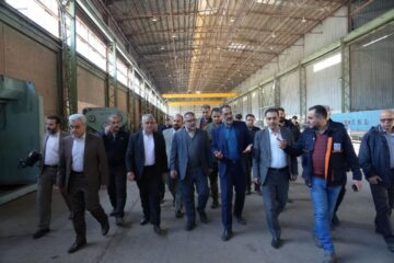 استاندار لرستان: ارزش قراردادهای ماشینسازی لرستان ۱۳۰۰ میلیارد تومان است
