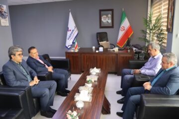 دیدارمدیر شعب بانک رفاه کارگران لرستان با مدیرعامل شرکت شیر پگاه استان