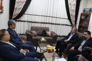 دیدار مدیر شعب بانک رفاه کارگران لرستان با مدیر فروشگاههای اتکا استان