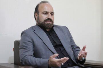 شهردار: پتروشیمی خرم آباد مالیات بر ارزش افزوده به شهرداری را پرداخت نمیکند