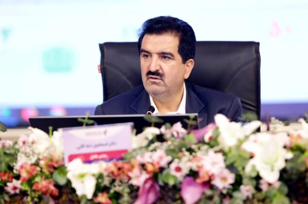 پرداخت تسهیلات سرمایه در گردش در واحد های تولیدی به منظور حمایت از کارگران+فیلم