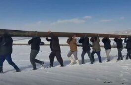 گرمای خدمت رسانی در سرمای زمستان سیم بانان قهرمانان گمنام خدمت