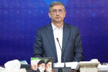 استاندار لرستان در نشست با مجمع نمایندگان مجلس: تمرکز دولت چهاردهم برای تحقق توسعه 107 پروژه عمرانی وکلیدی در استان