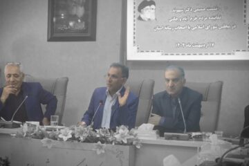 دولت وفاق از ظرفیت نیروهای مختلف استفاده میکند/عدم حضور سرمایهگذاران را مانع اصلی توسعه استان لرستان