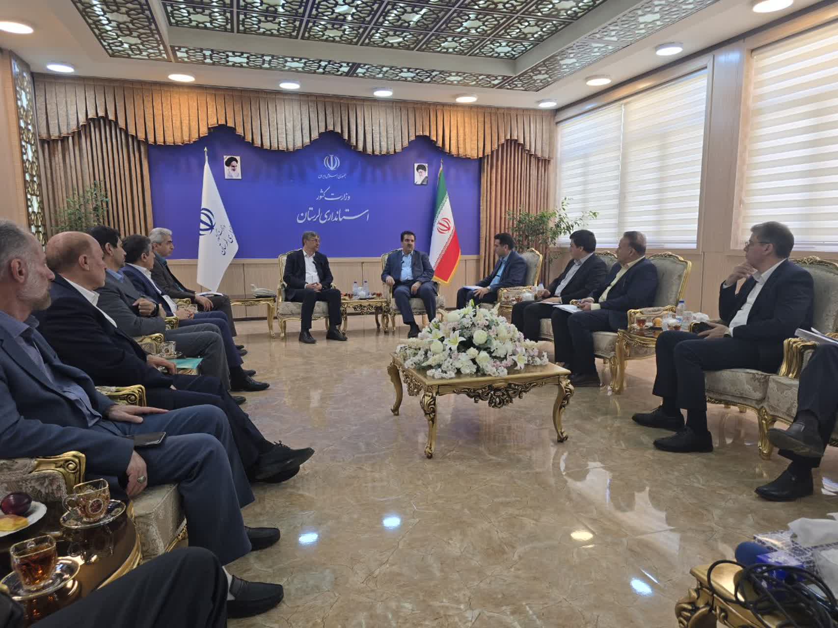 مدیر عامل بانک رفاه کارگران کشورخبر داد؛  صدور کارت رفاهی تا سقف ۳۰۰ میلیون تومان برای خرید کالا