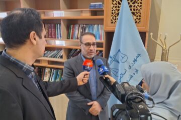 هشدار دادستان لرستان: با شایعه‌پراکنان برخورد قانونی می‌شود