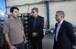 بازدید معاون مدیریت شعب بانک رفاه کارگران لرستان از شرکت نچسب گستر داتیس ظروف اسبیکو بروجرد؛ تأکید بر حمایت از تولید، اشتغال و صادرات