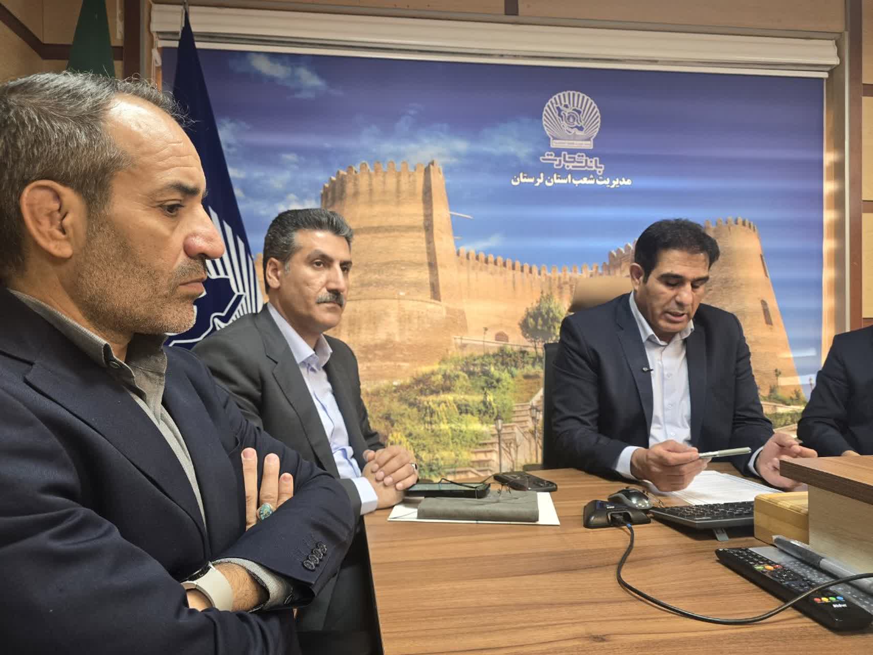 بانک تجارت ۴۹ همت تأمین مالی اقتصاد را در سال ۱۴۰۴ بر عهده گرفت/تسهیلات ممتاز و حمایت از خانواده‌ها